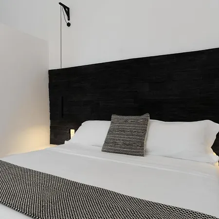Mill New Elegant By Mr And Mrs White 4*