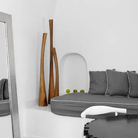 Mill New Elegant Aparthotel Fira (Santorini)