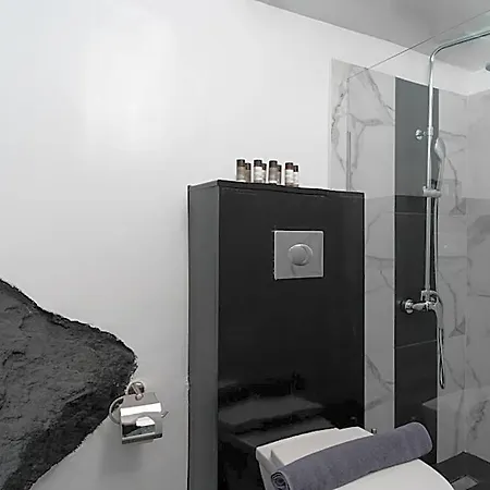 Mill New Elegant By Mr And Mrs White Aparthotel Fira (Santorini)