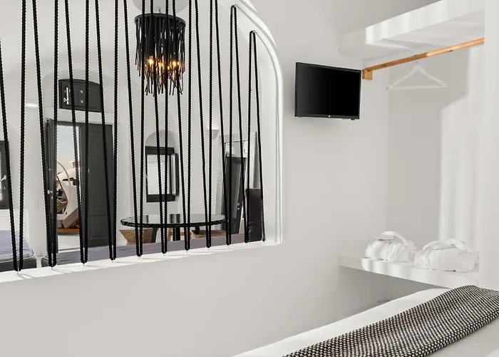 Aparthotel Mill New Elegant Fira (Santorini)