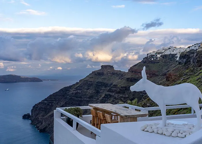 Mill New Elegant Aparthotel Fira (Santorini)