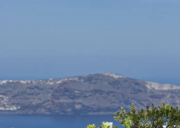 Mill New Elegant Aparthotel Fira (Santorini)