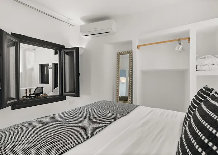 Mill New Elegant By Mr And Mrs White 4* Fíra